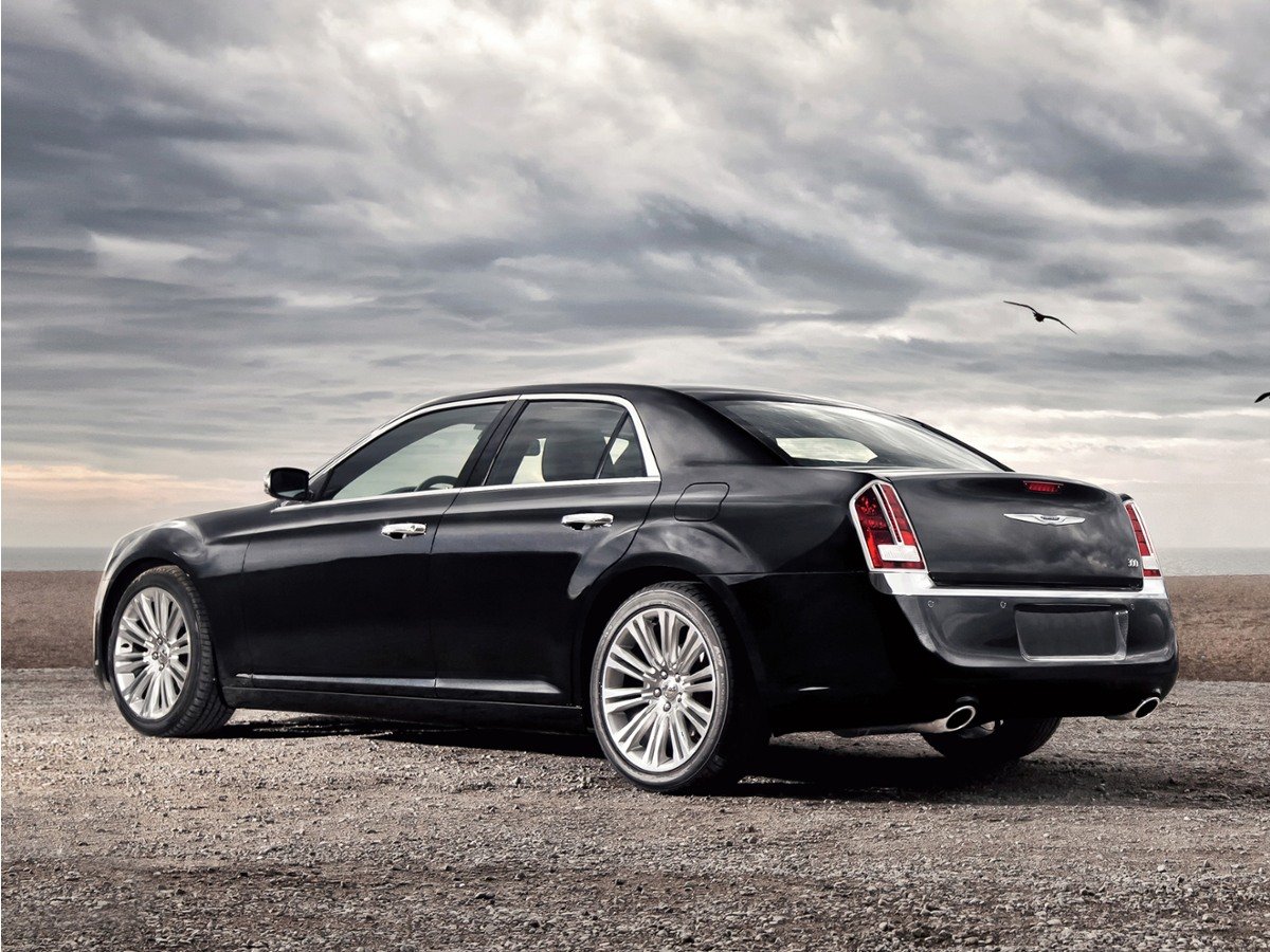 Used 2014 Silver Chrysler Base image 1