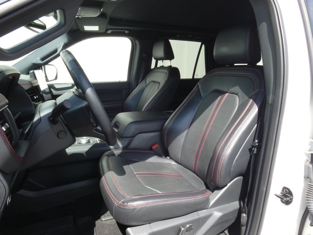 Used 2023 White Ford Limited image 9