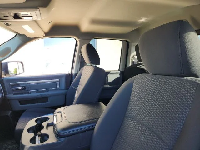 Used 2019 White Ram Warlock image 7