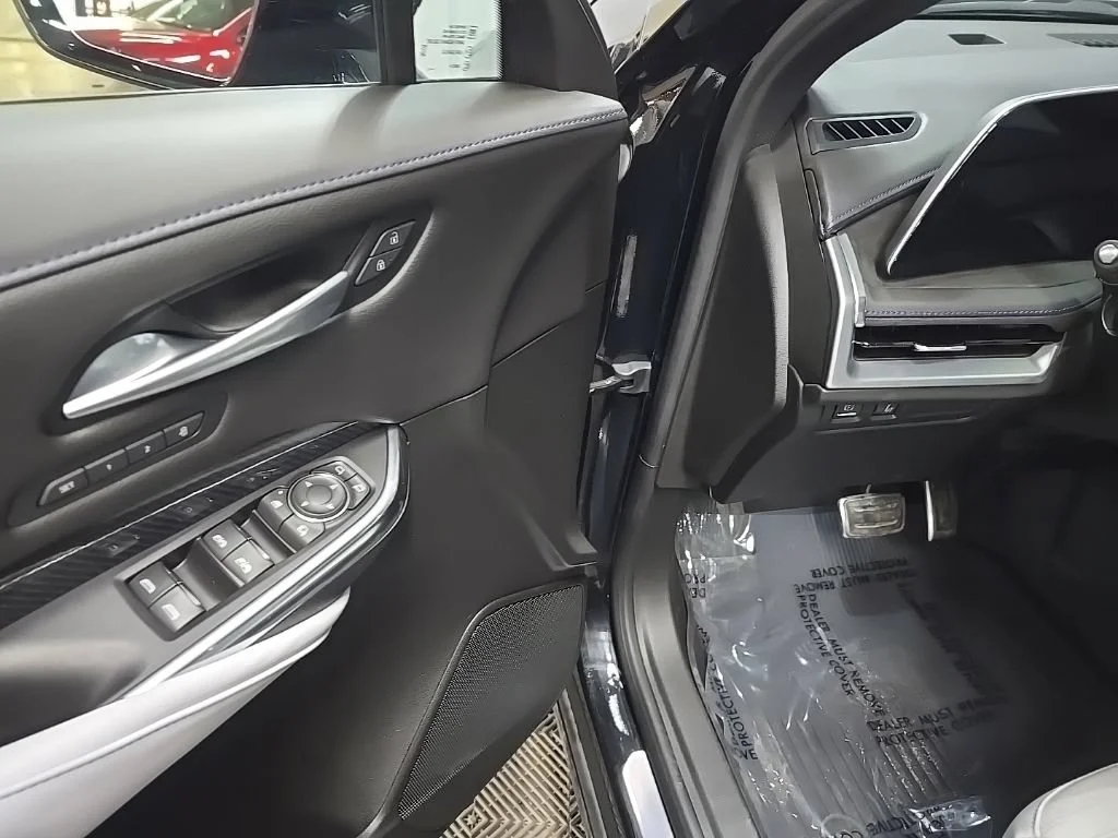 2024 Cadillac XT4 Sport - Photo 28