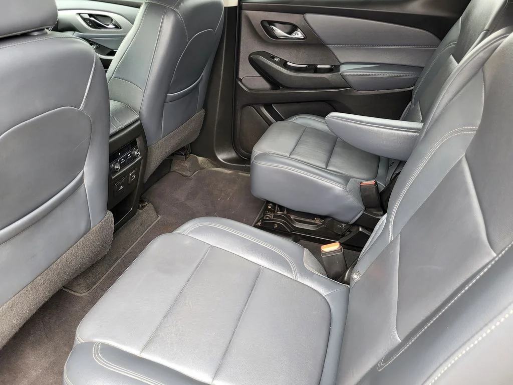 Used 2020 Satin Steel Metallic Chevrolet LT Leather image 21