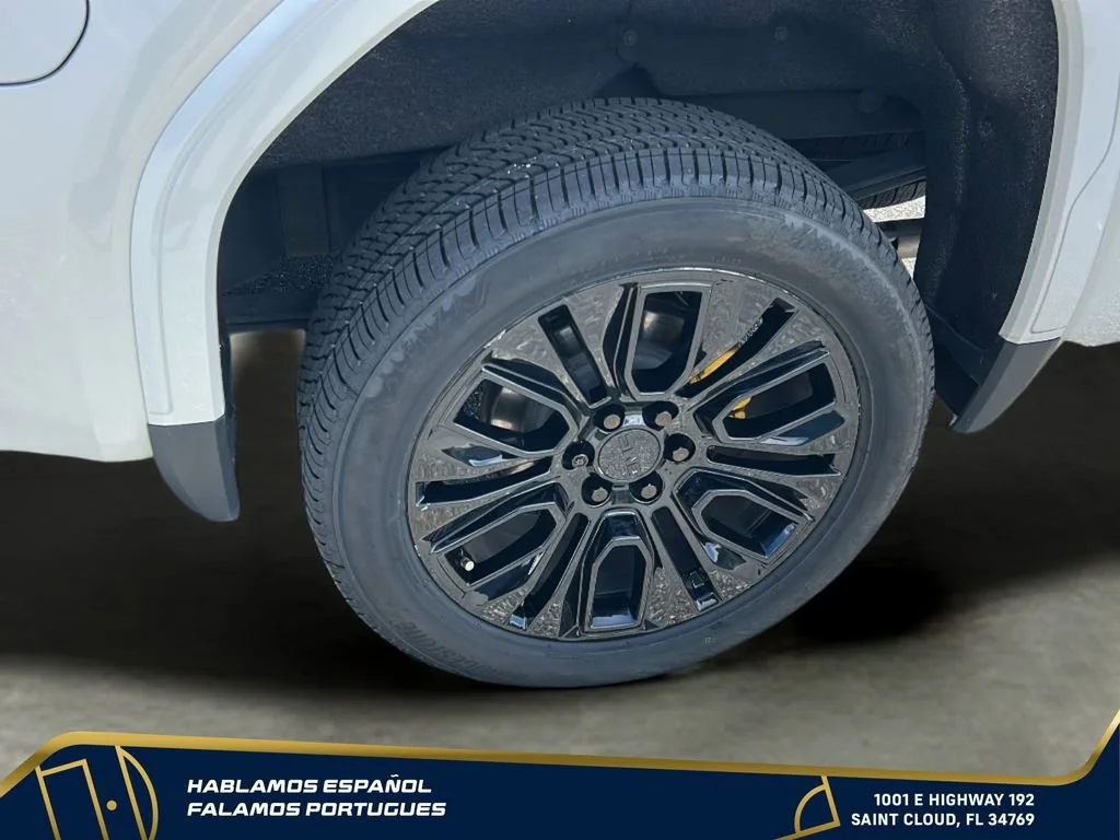 Used 2021 WHITE FROST TRICOAT GMC Denali image 11