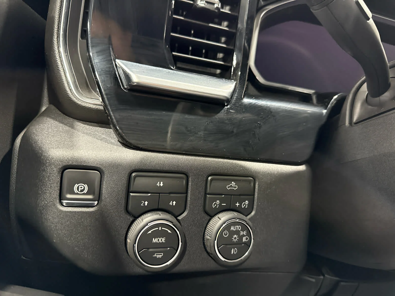Used 2026 Lakeshore Blue Metallic Chevrolet LT image 23