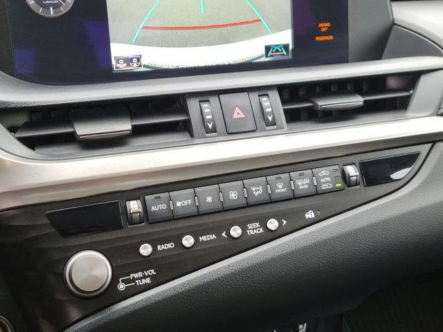 Used 2021 White Lexus 350 image 24