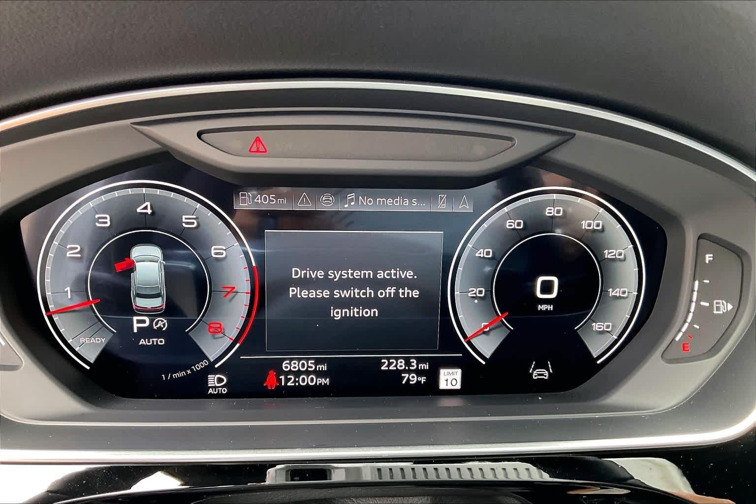 Used 2025 Florett Silver Metallic Audi  image 26