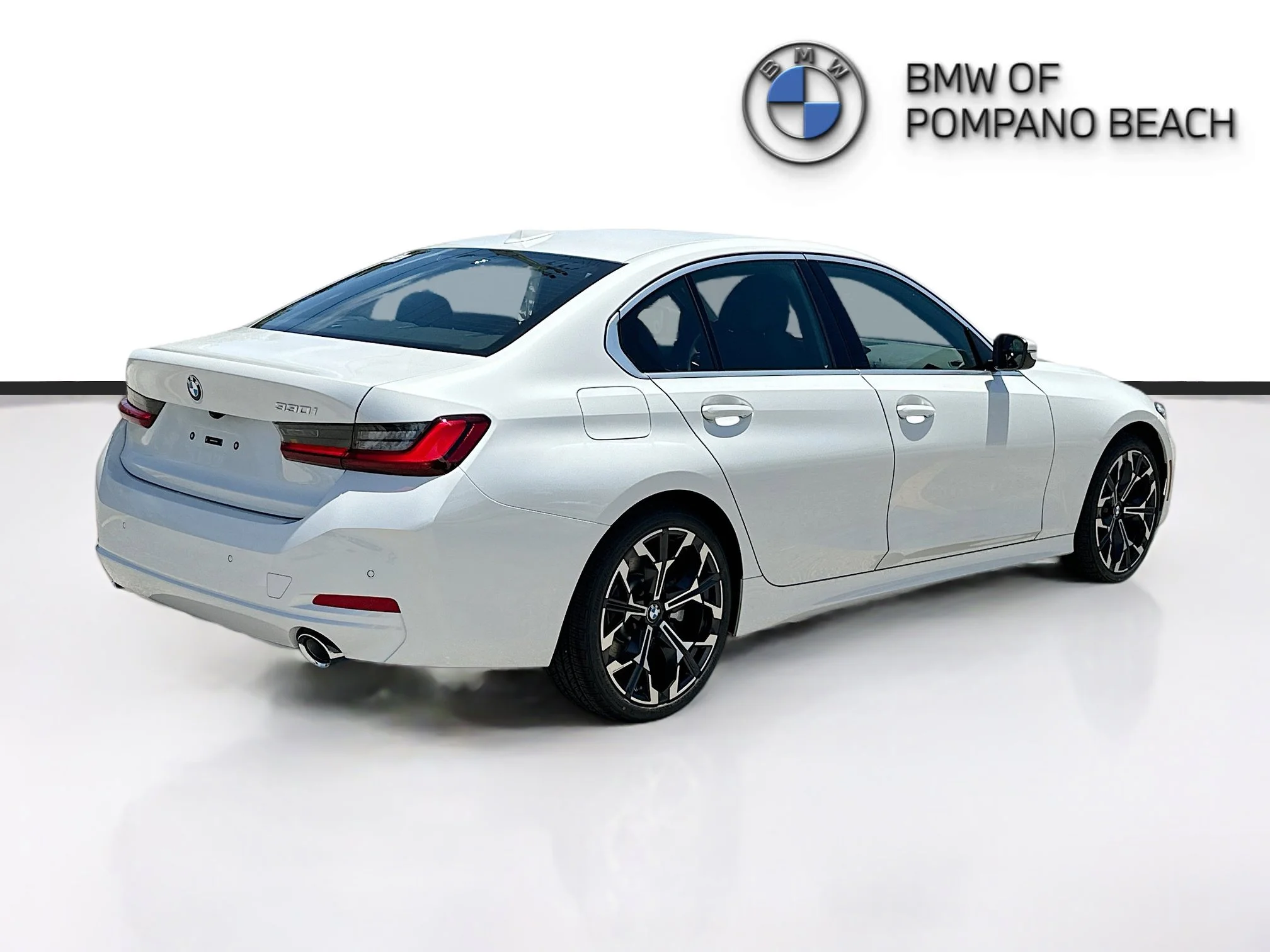 2025 BMW 3 Series 330i - Photo 7