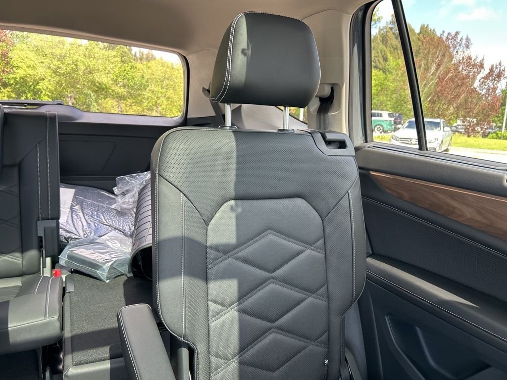 New 2026 Gray Volkswagen 2.0T SE w/Technology image 14