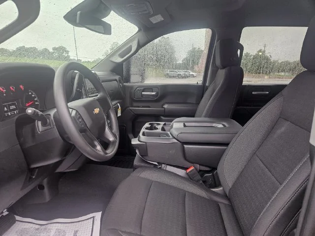 2026 Chevrolet Silverado 2500 HD Custom - Photo 9