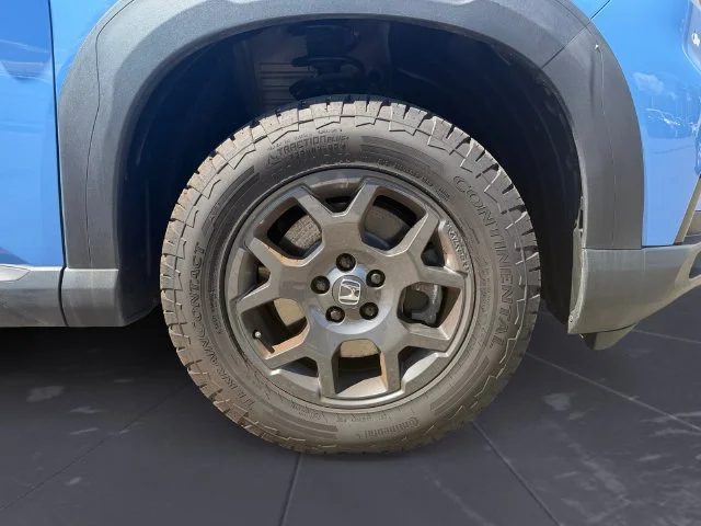 Used 2023 Blue Honda TrailSport image 43