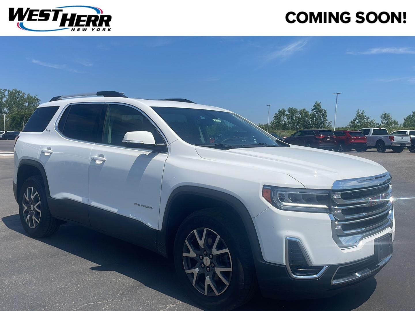 Used 2023 Summit White GMC SLE image 1