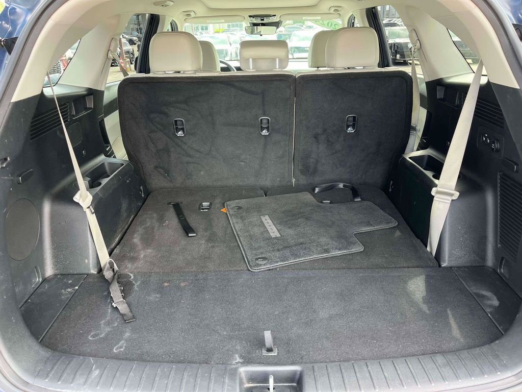 Used 2024 Black Kia S image 7
