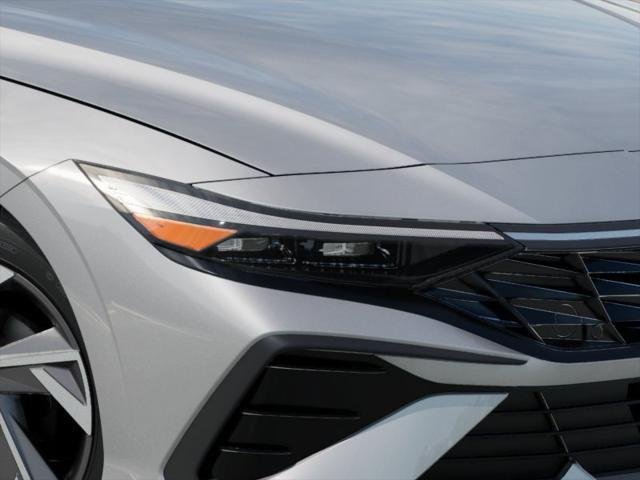 2025 Hyundai Elantra Limited - Photo 9