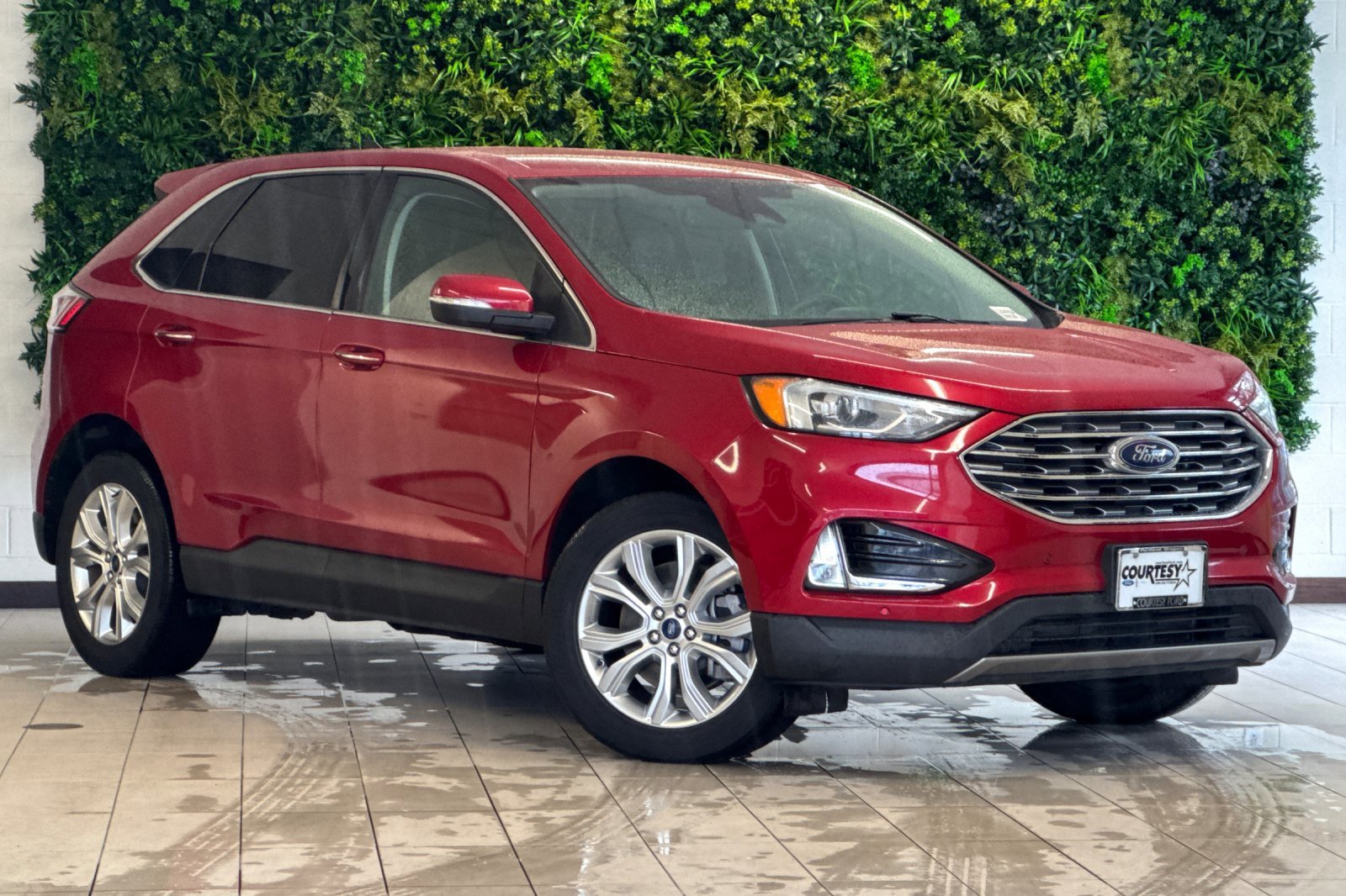 2022 Ford Edge Titanium