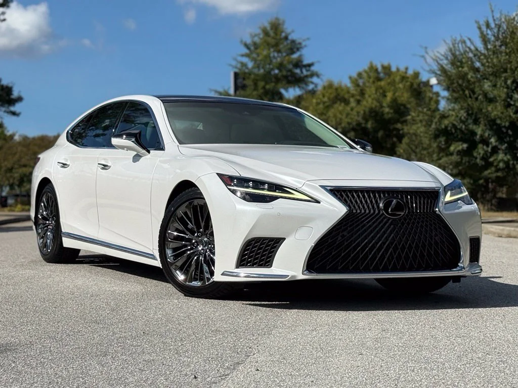 2023 Lexus LS Base