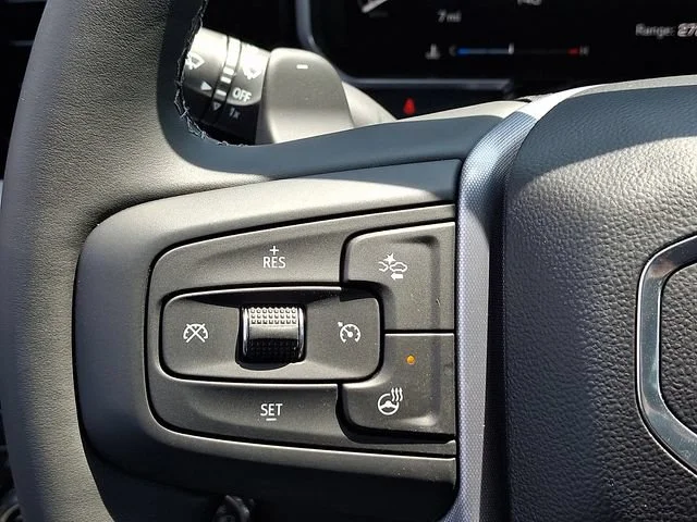 New 2026 Sterling Metallic GMC Elevation image 19