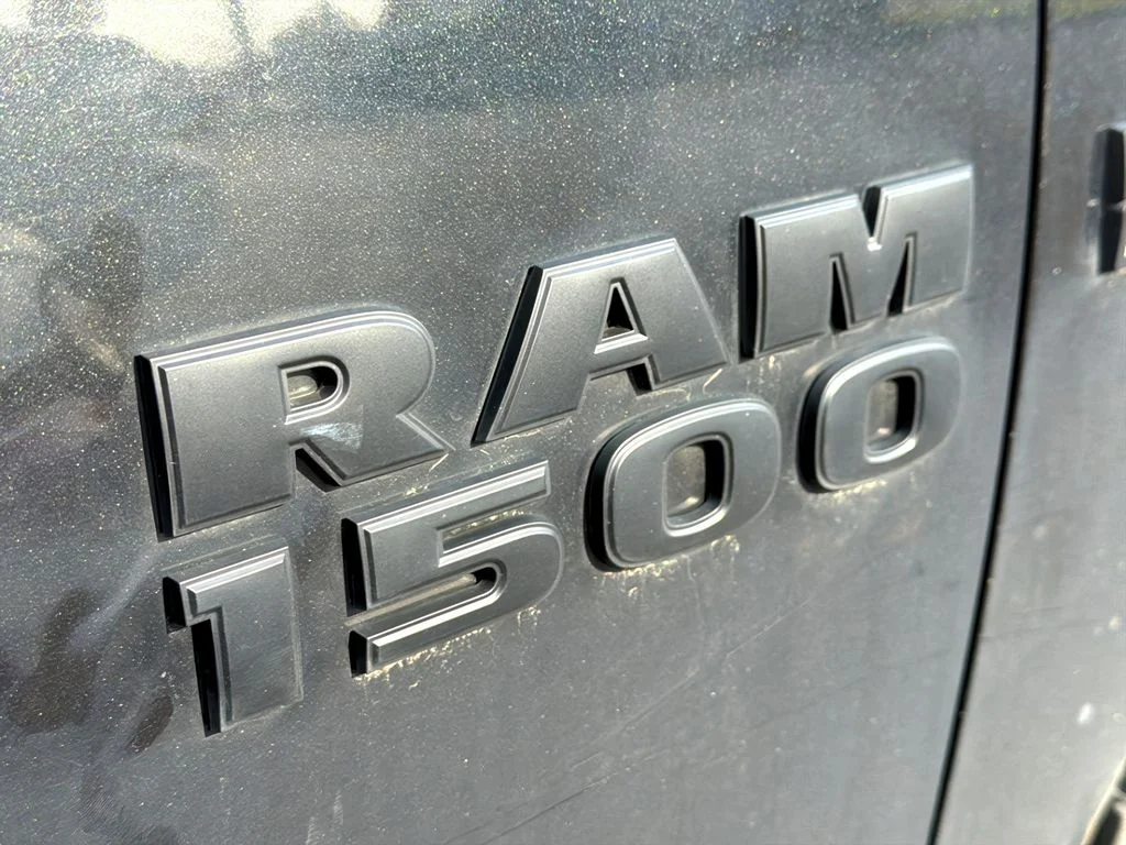 Used 2015 Brilliant Black Crystal Pearl Ram Sport image 12