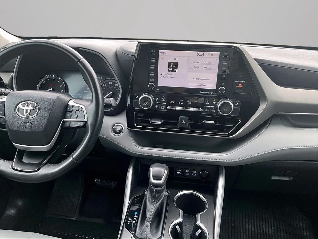 Used 2022 Gray Toyota XLE image 7