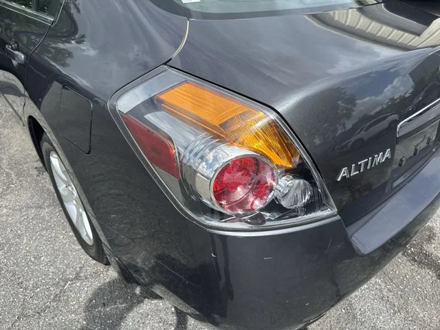 Used 2009 Gray Nissan 2.5 SL image 32