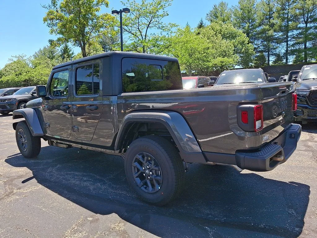 New 2026 Granite Crystal Metallic Clear-Coat Exterior Paint Jeep 85th Anniversary Edition image 3