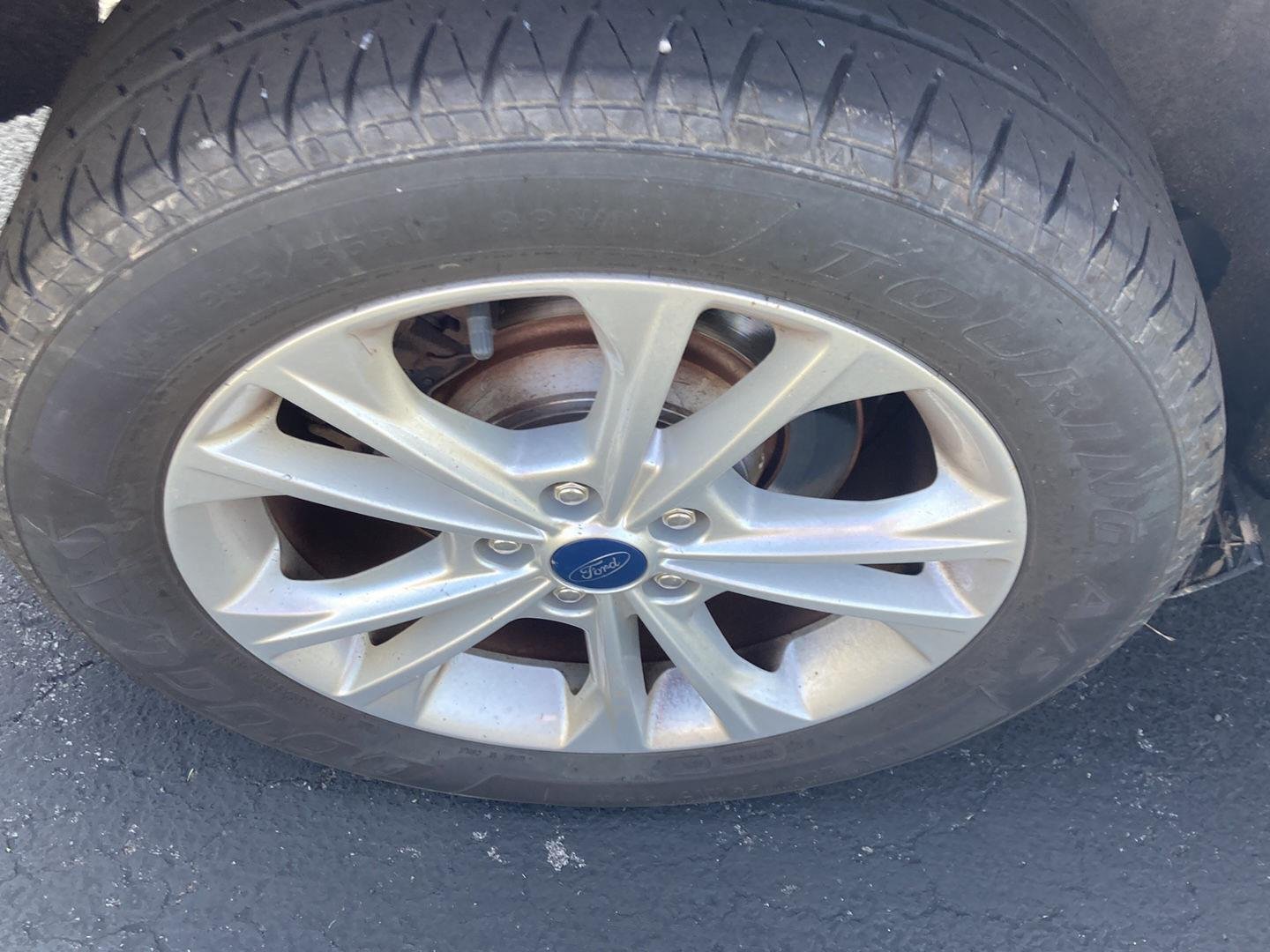 Used 2019 Oxford White Ford S image 9