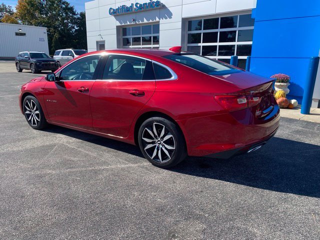 Used 2016 Red Chevrolet LT image 3