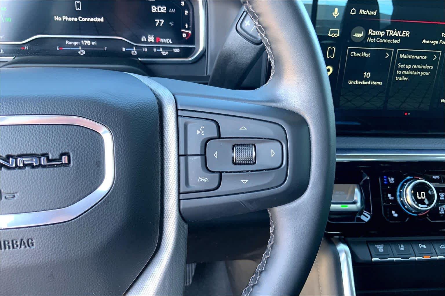 Used 2025 White Frost Tricoat GMC Denali image 23