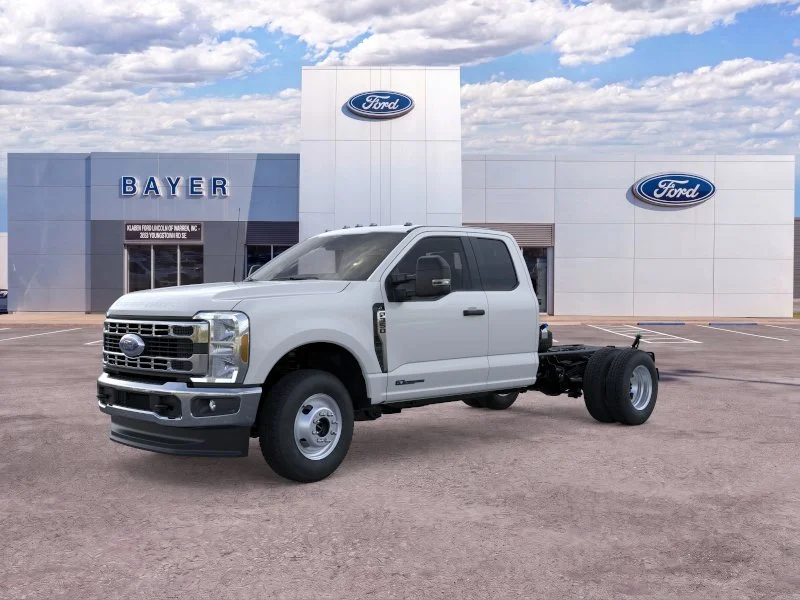 New 2026 Oxford White Ford F-350® XL image 1
