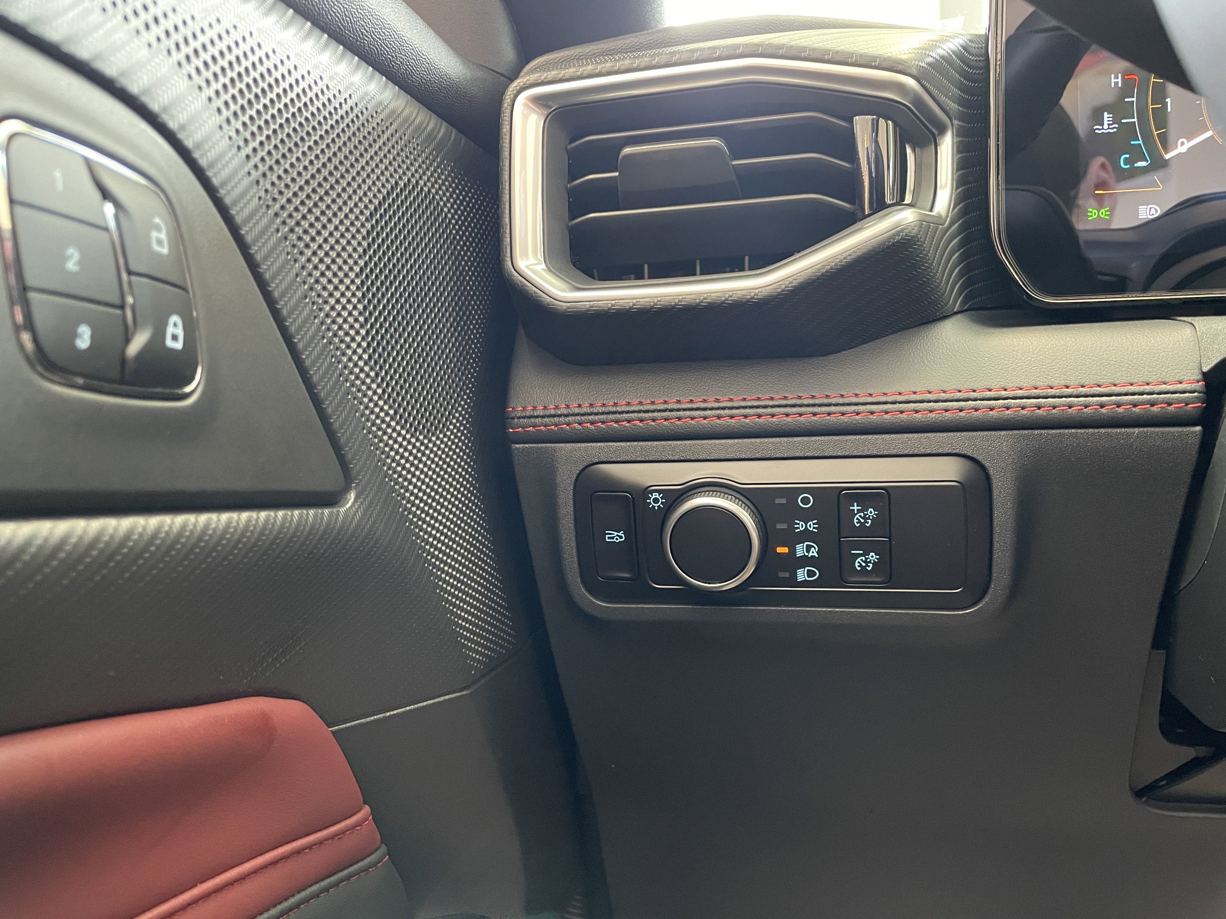 2025 Ford Mustang GT Premium Convertible - Photo 43