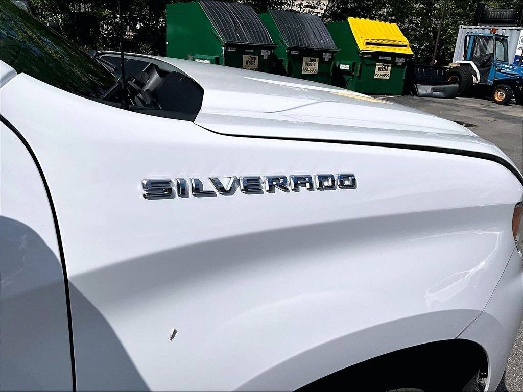 Used 2022 White Chevrolet RST image 29
