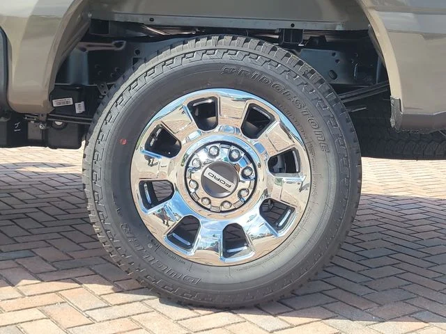 New 2026 Gray Ford Lariat image 8