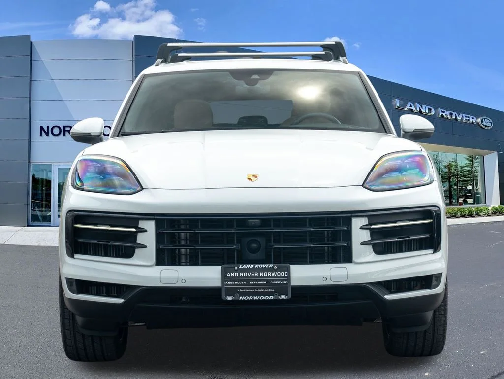 Used 2024 White Porsche Base image 2