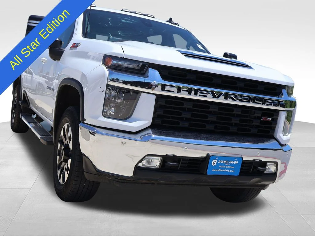 Used 2020 Summit White Chevrolet LT image 7