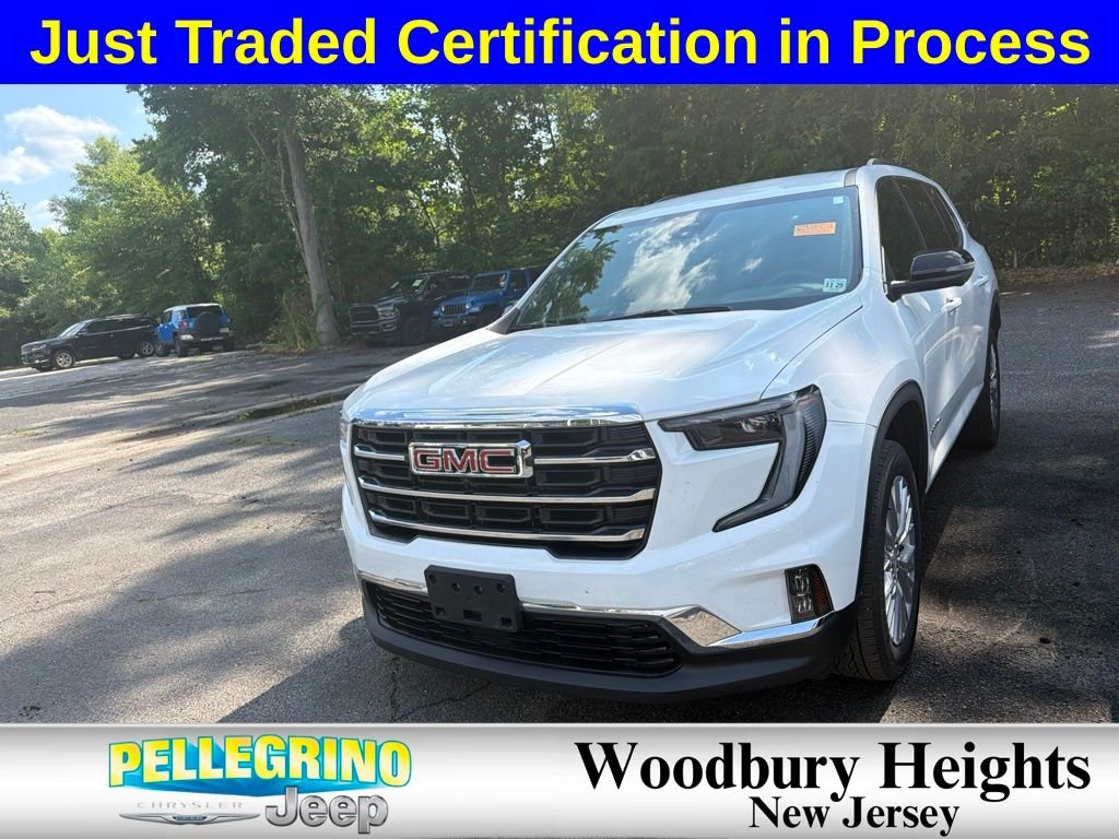 2024 GMC Acadia Elevation FWD's photo