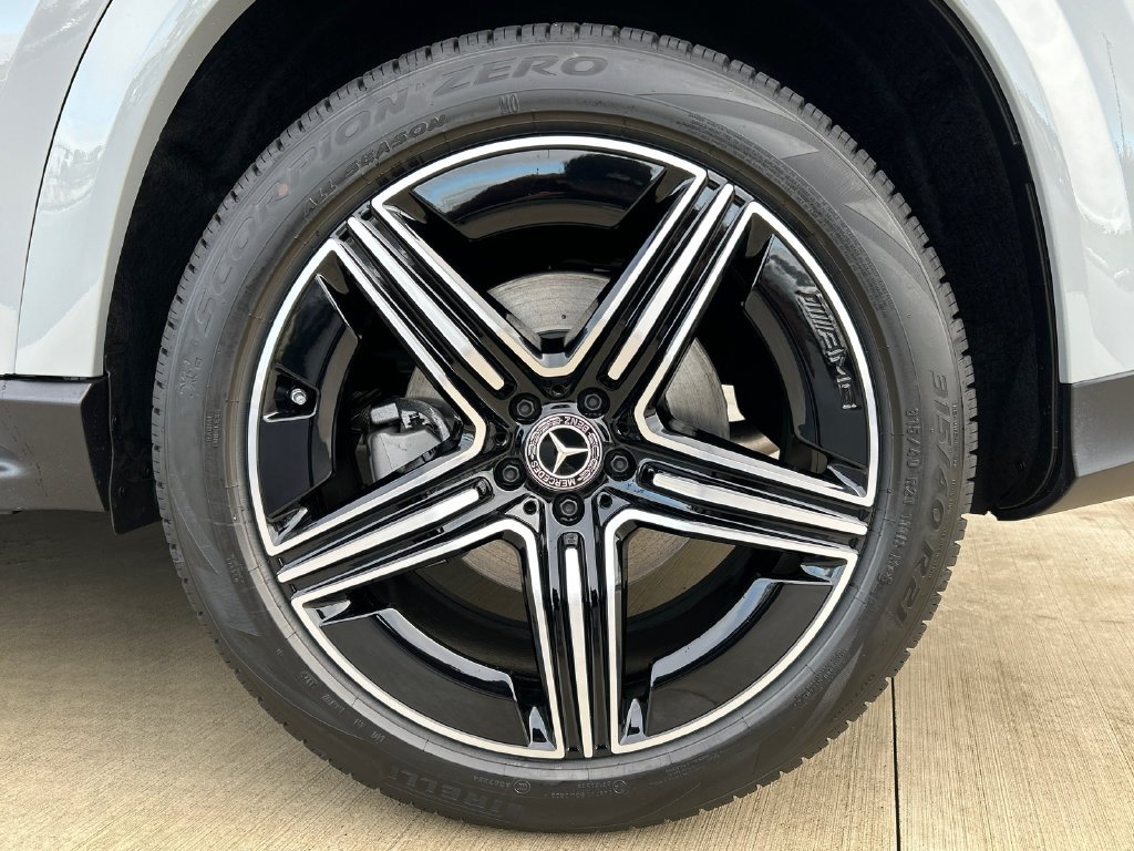 New 2027 MANUFAKTUR Alpine Grey Mercedes-Benz GLE 450 image 34