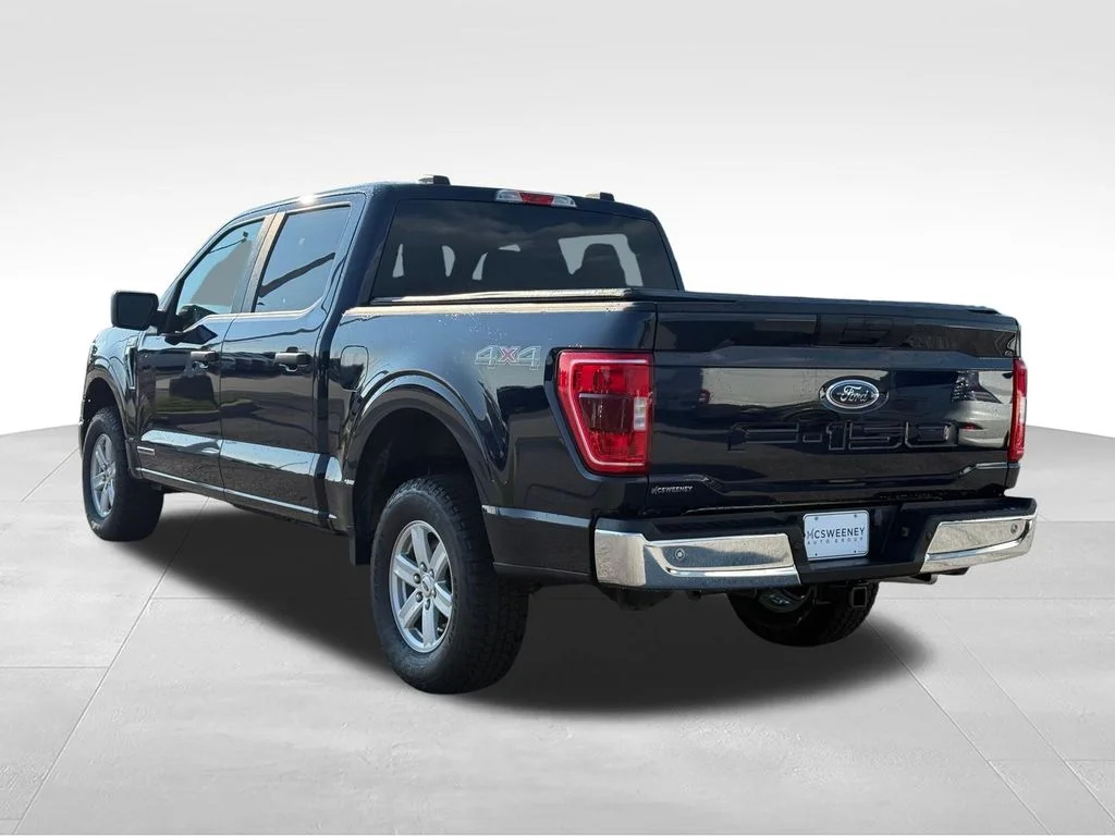 Used 2023 Blue Ford XLT image 3