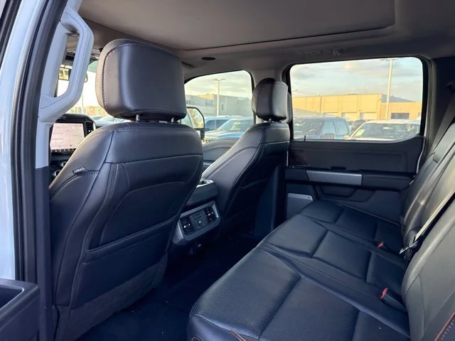 Used 2025 Star White Ford Lariat image 23