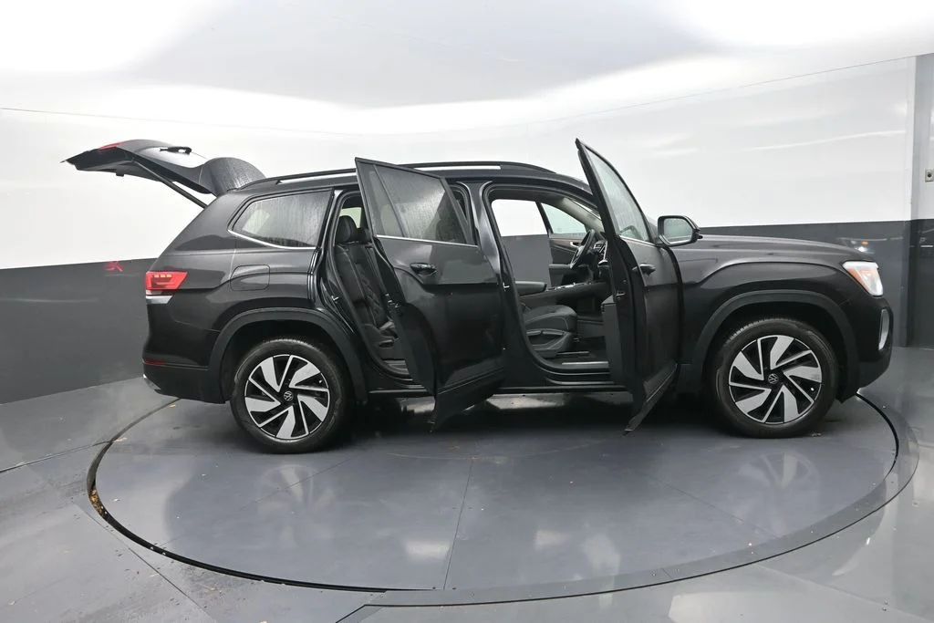 2026 Volkswagen Atlas SE w/Tech - Photo 37