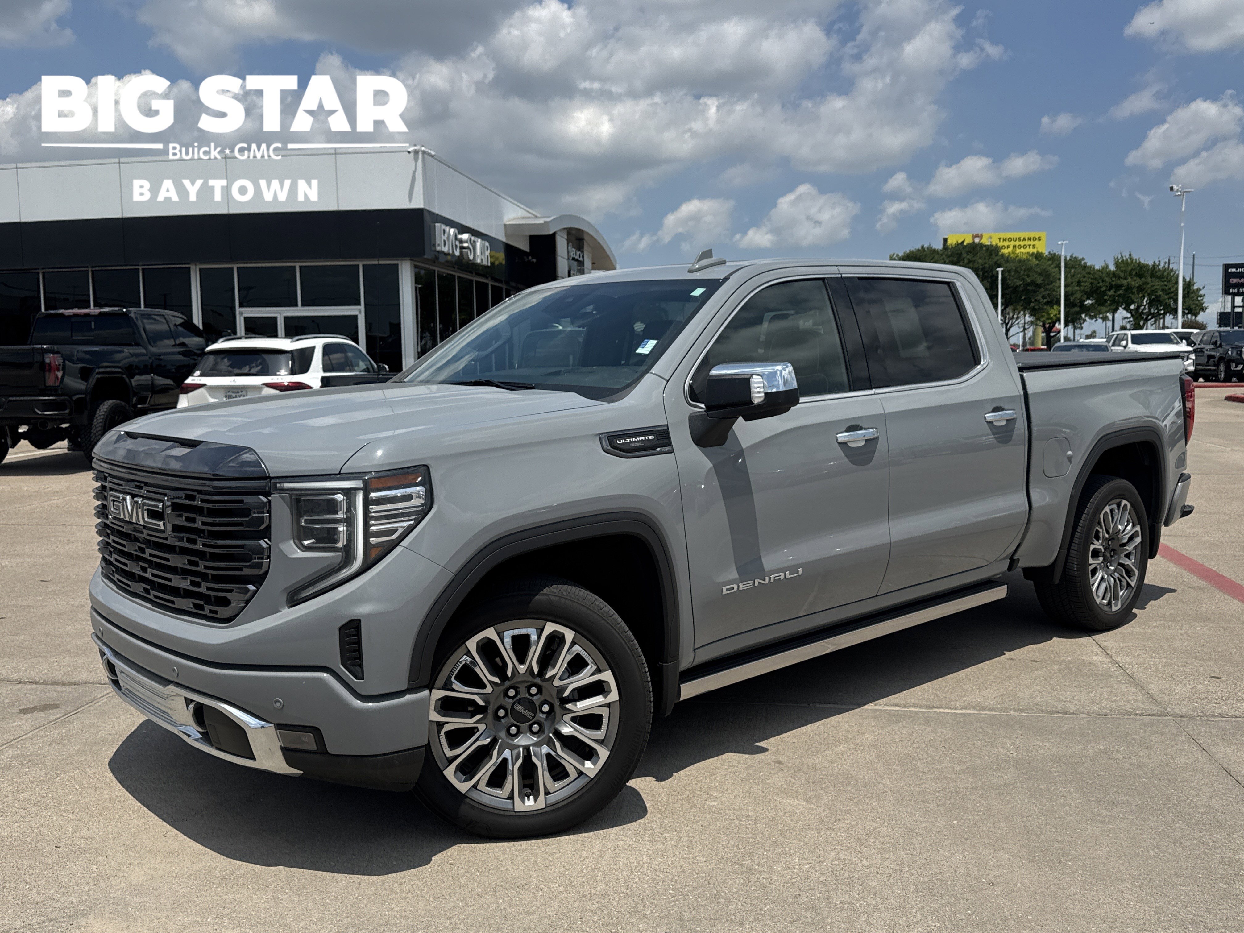 2024 GMC Sierra 4WD Crew Cab Short Box Denali Ultimate's photo