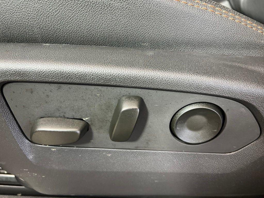Used 2023 Titanium GMC AT4 image 7