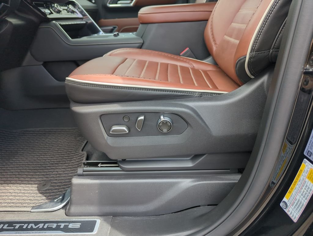 Used 2025 Black GMC Denali Ultimate image 13