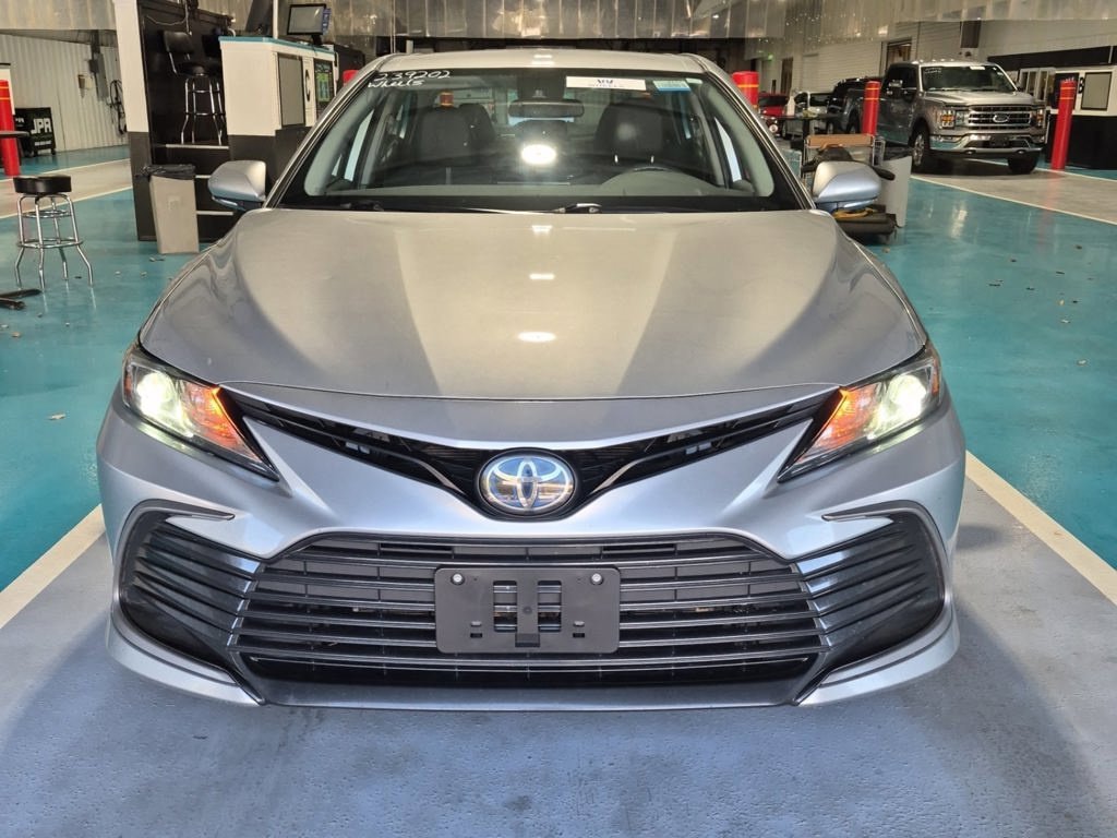 Used 2024 Silver Toyota LE image 7