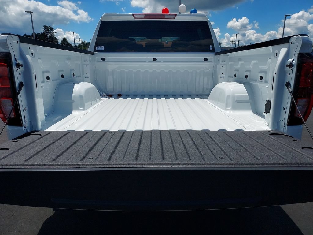 New 2026 Summit White GMC Elevation image 29
