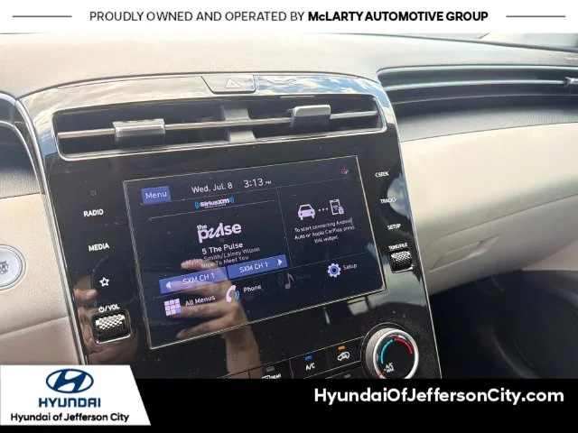 Used 2023 Black Hyundai SEL image 22