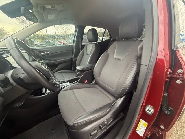 Used 2022 Red Buick Select image 22