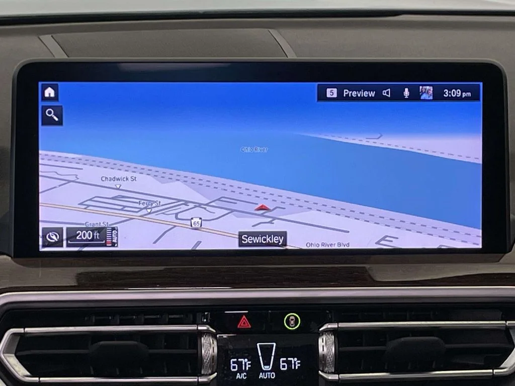 Used 2023 Gray BMW xDrive30i image 24
