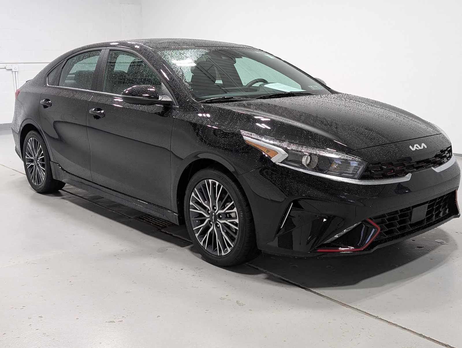 Used 2023 Aurora Black Kia GT-Line image 6