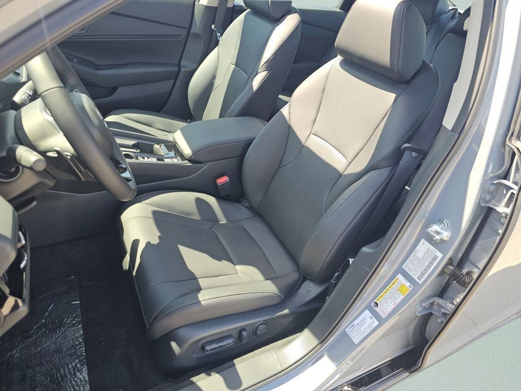 New 2026 Urban Gray Pearl Honda EX-L image 6