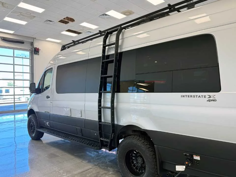 Used 2024 SILVER AIRSTREAM  image 15