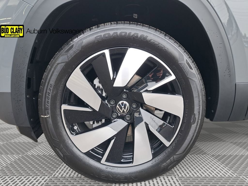 2025 Volkswagen Atlas Cross Sport SE w/Tech - Photo 11