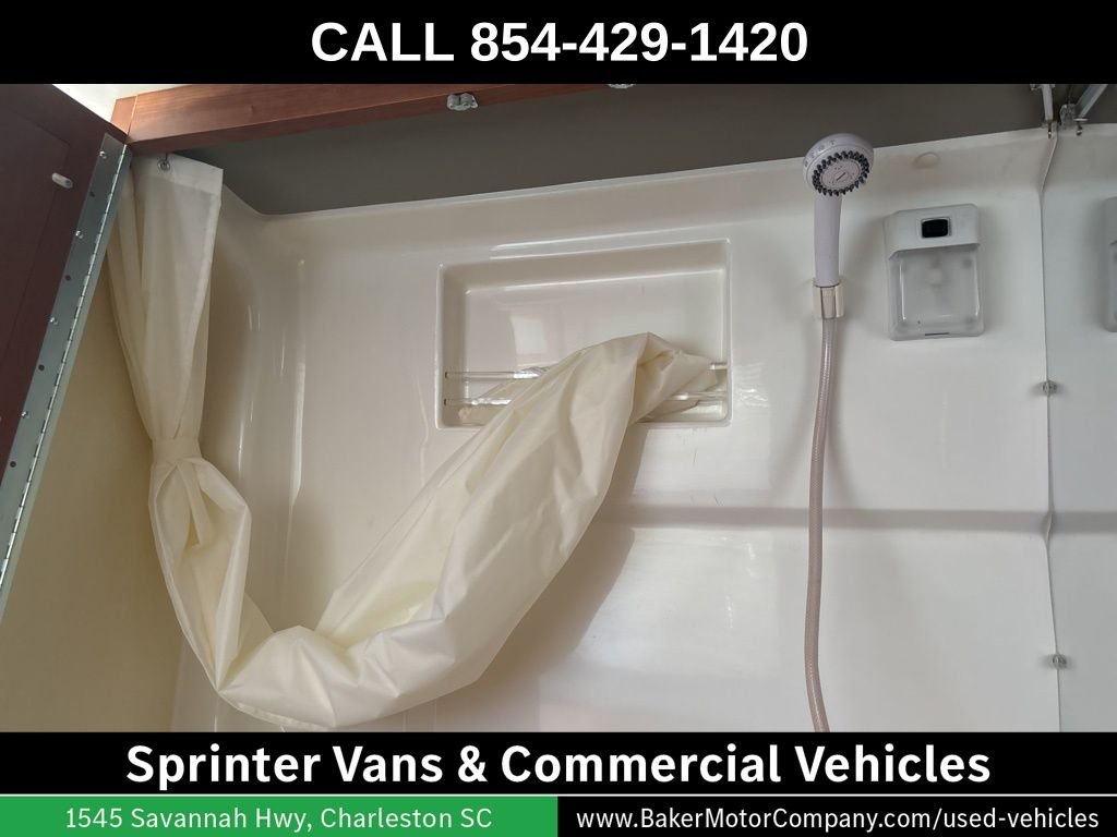 Used 2016 Gray Mercedes-Benz Road Trek image 42